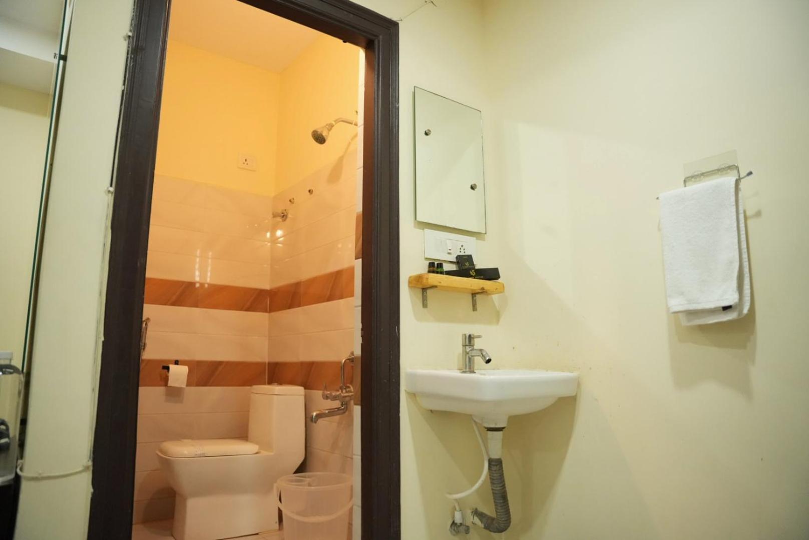 Da Lara Suites Kondapur  Ngoại thất bức ảnh
