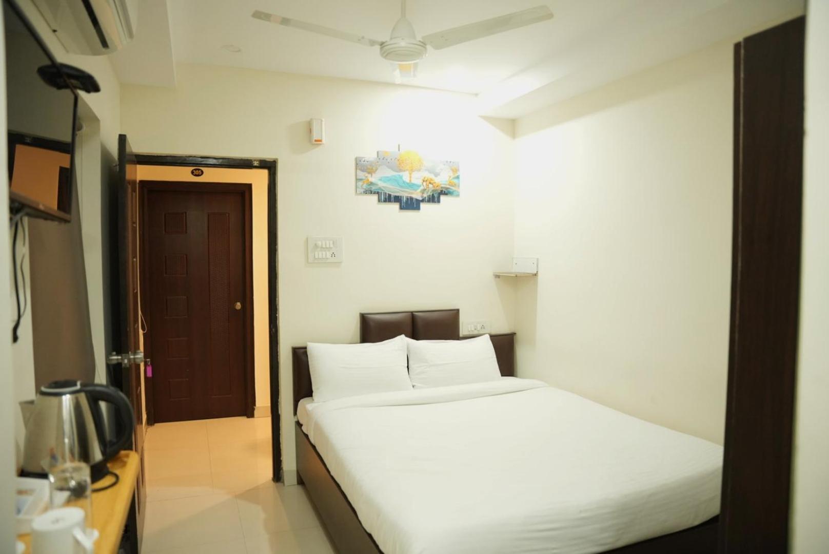 Da Lara Suites Kondapur  Ngoại thất bức ảnh