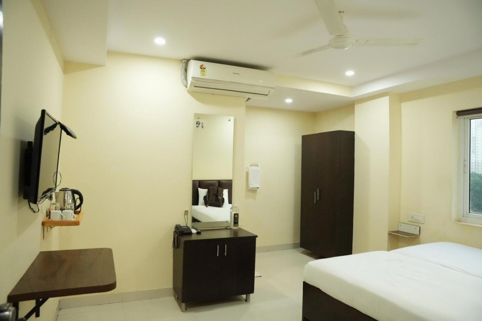 Da Lara Suites Kondapur  Ngoại thất bức ảnh