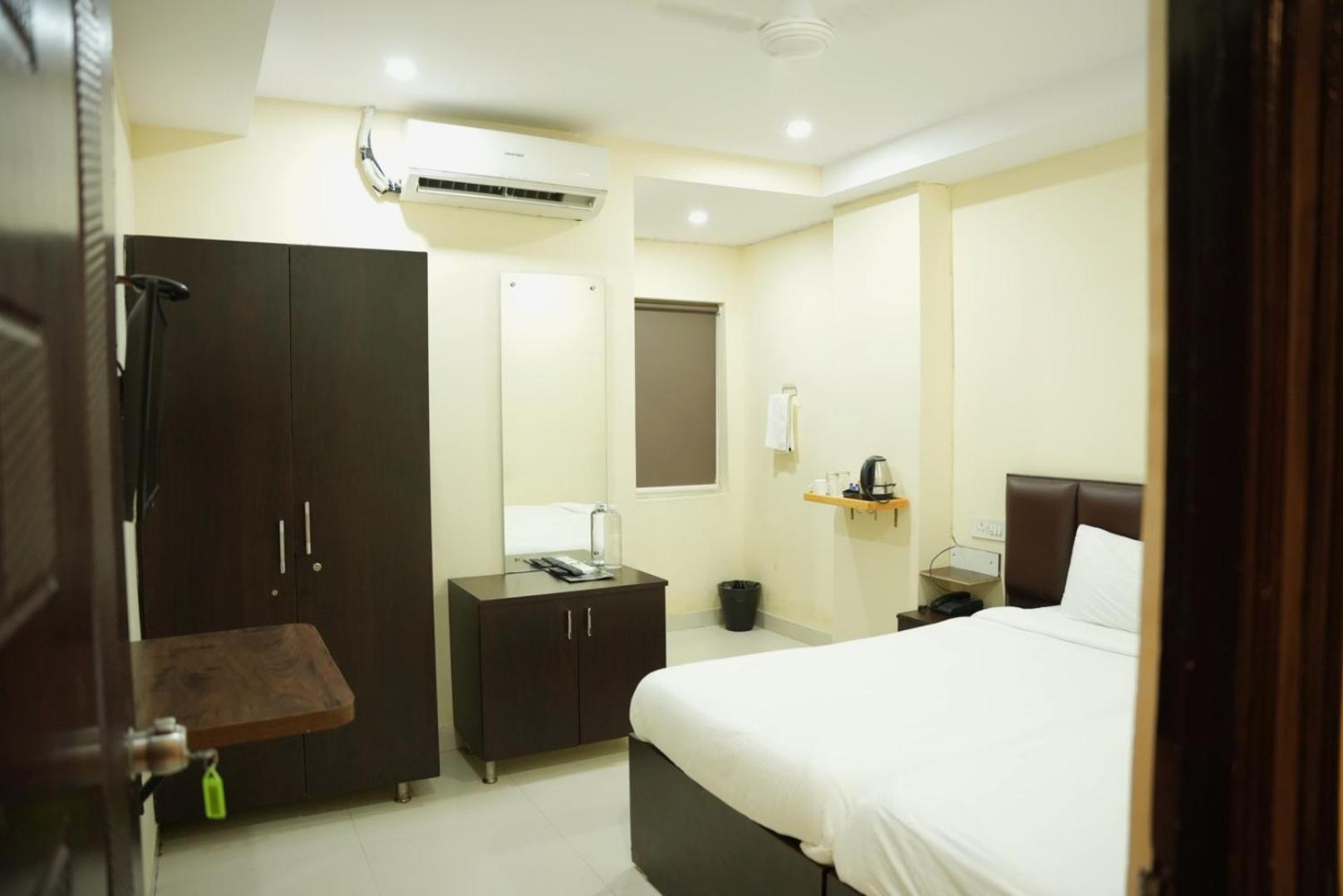Da Lara Suites Kondapur  Ngoại thất bức ảnh