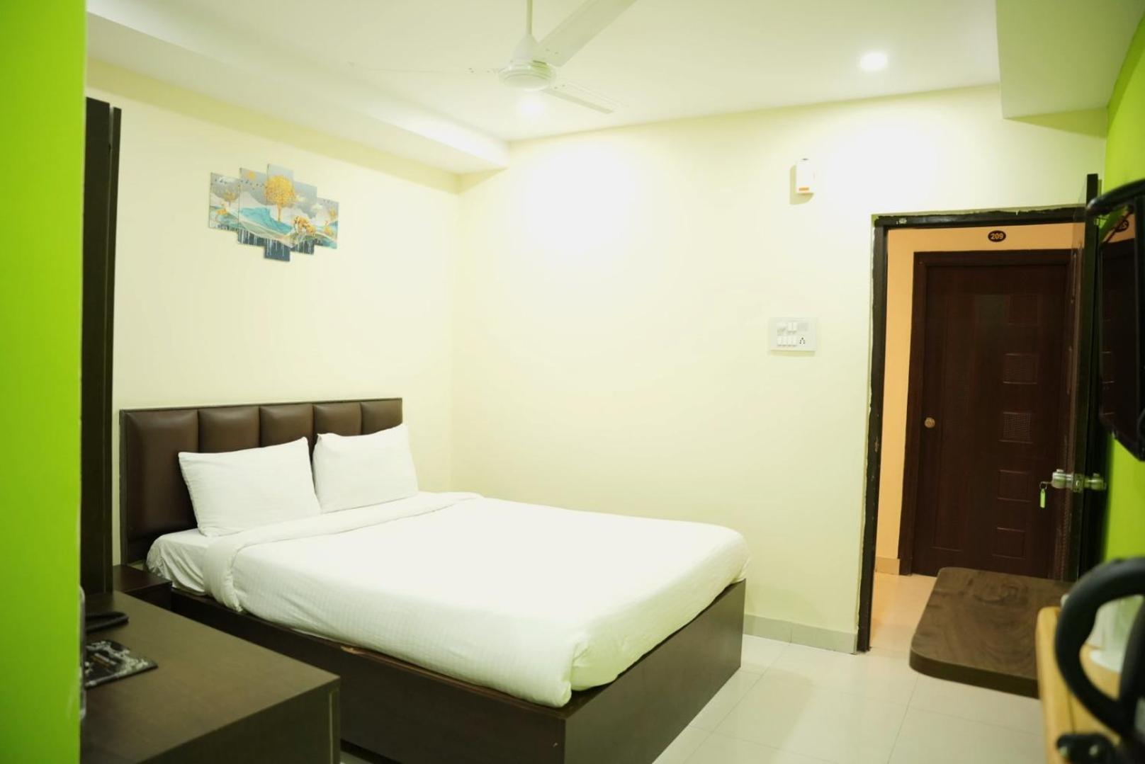 Da Lara Suites Kondapur  Ngoại thất bức ảnh