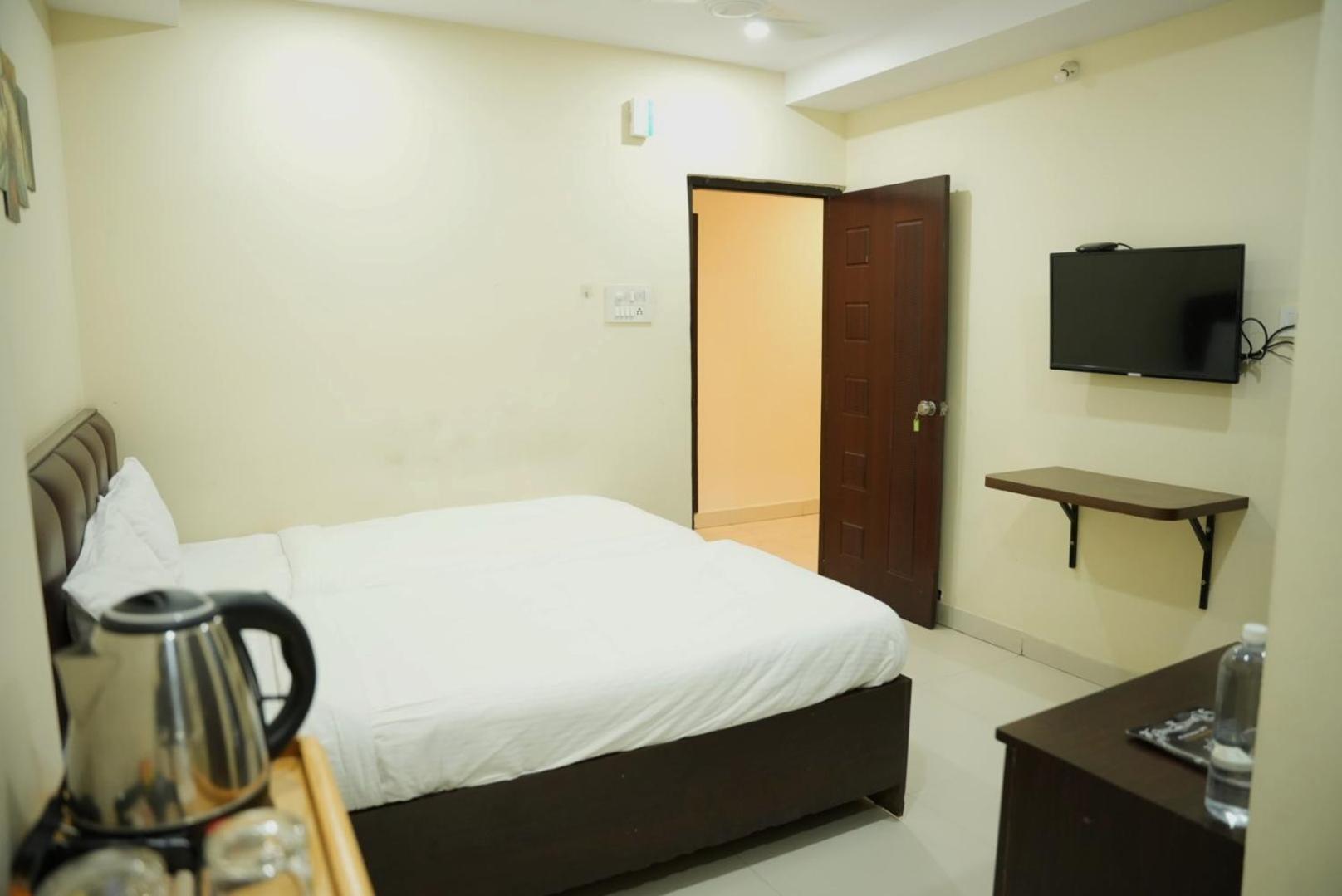 Da Lara Suites Kondapur  Ngoại thất bức ảnh