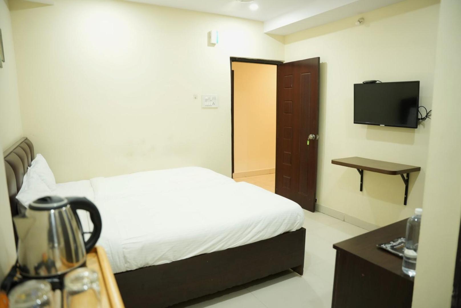 Da Lara Suites Kondapur  Ngoại thất bức ảnh
