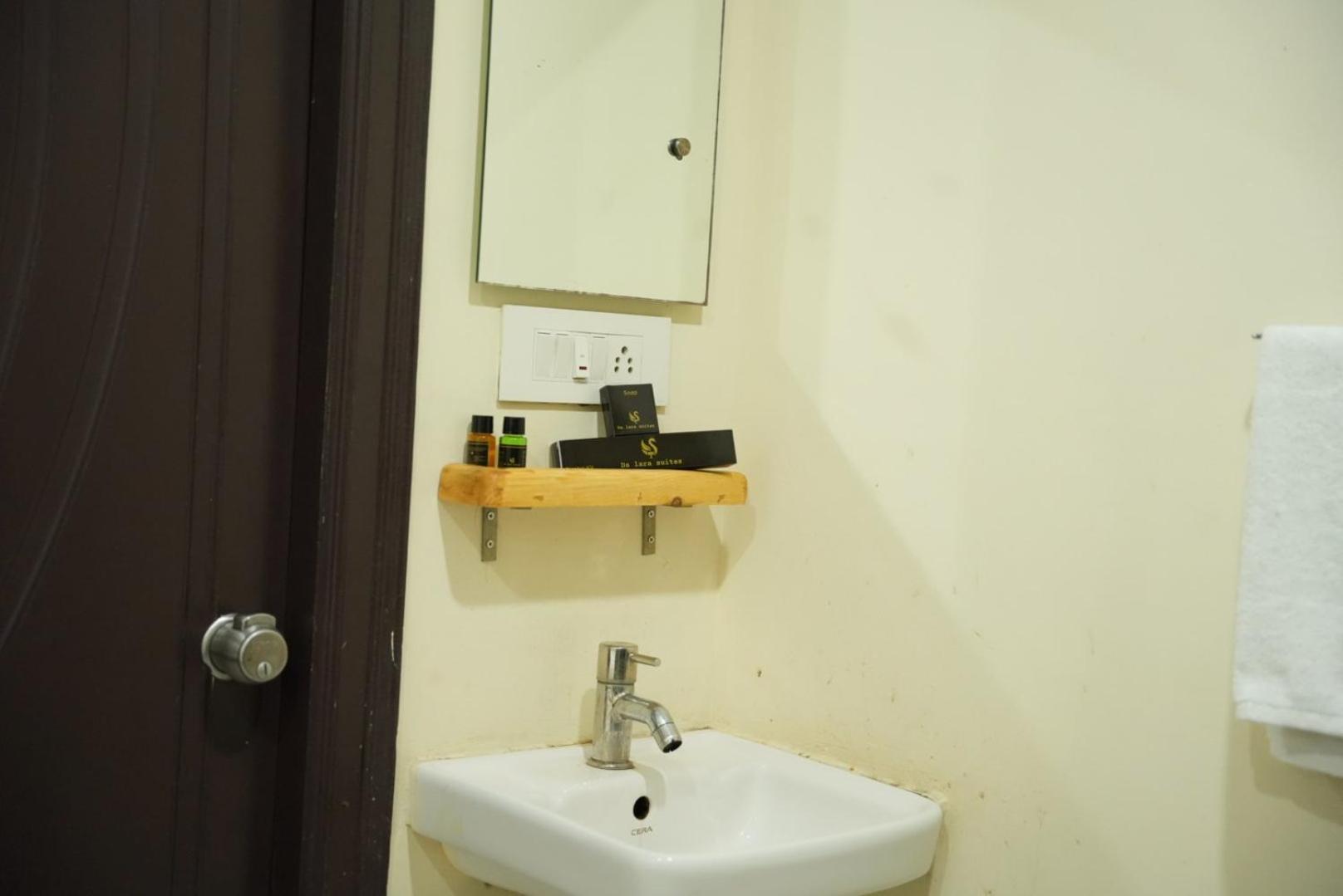 Da Lara Suites Kondapur  Ngoại thất bức ảnh